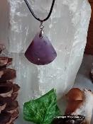 Pendentif opale violette dendritique